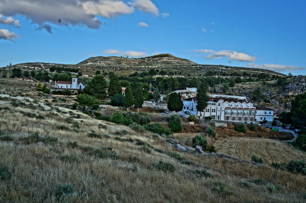 Balneario De Alicun De Las Torres Villanueva de las Torres Экстерьер фото