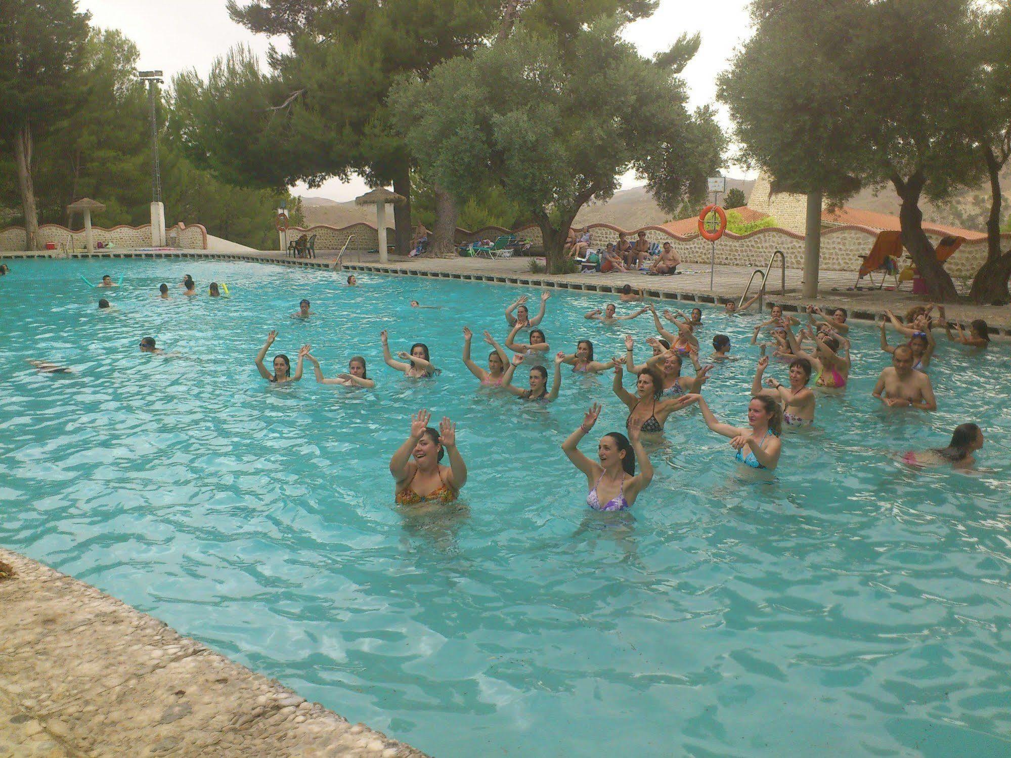 Balneario De Alicun De Las Torres Villanueva de las Torres Экстерьер фото